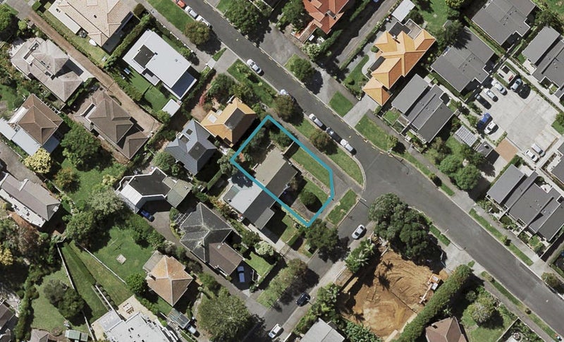 38 Awarua Crescent, Orakei, Auckland - Carousel 1