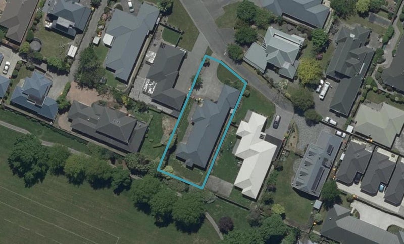 16 Wardour Mews, Avonhead, Christchurch - Carousel 1