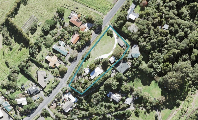 270 Forest Hill Road, Waiatarua, Auckland - Carousel 1