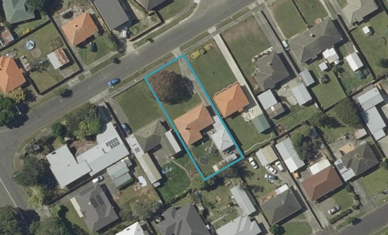 107 Clyde Crescent, Roslyn, Palmerston North - Carousel 1