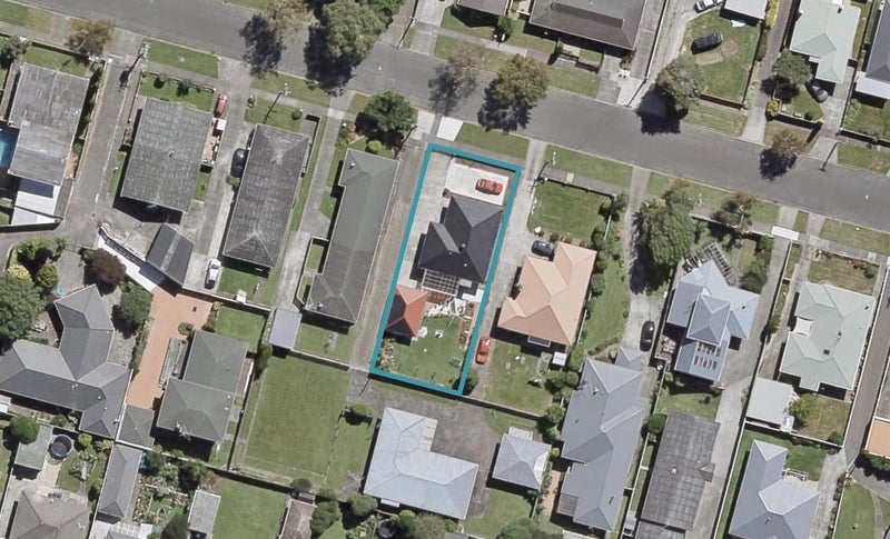 43 Garden Road, Avalon, Lower Hutt - Carousel 1