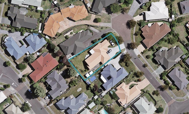 7 Cheval Place, Taradale, Napier - Carousel 1