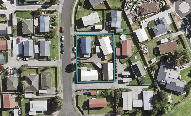4/10 Solveig Place, Randwick Park, Auckland - Carousel 1