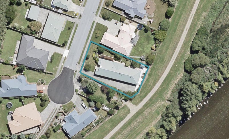 23 Mary Huse Grove, Manor Park, Lower Hutt - Carousel 1