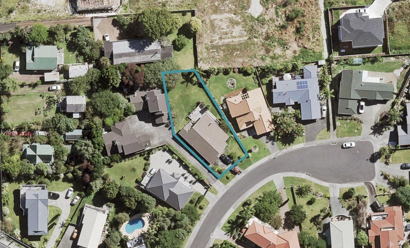 8 Gerda Place, Ranui, Auckland - Carousel 1