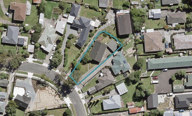 22 Oxford Crescent, Ebdentown, Upper Hutt - Carousel 1