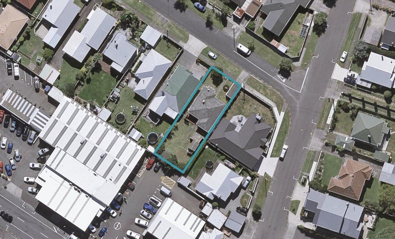 18 Vogel Street, Fitzroy, New Plymouth - Carousel 1