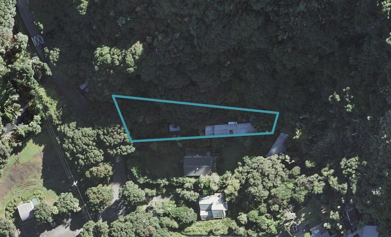 13 Karekare Road, New Lynn - Carousel 1