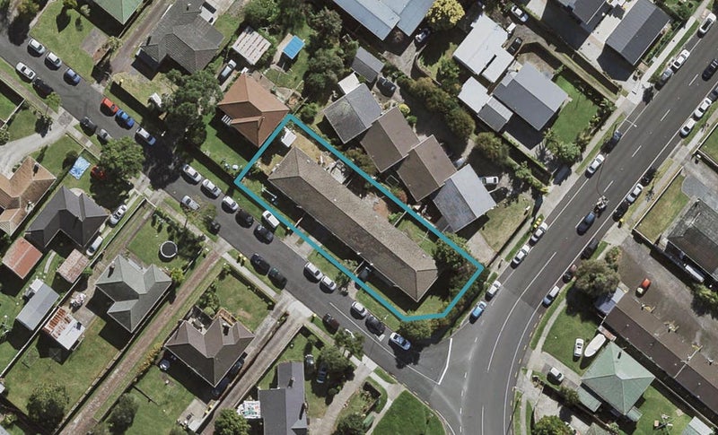1/1 Jennifer Place, Papatoetoe, Auckland - Carousel 1