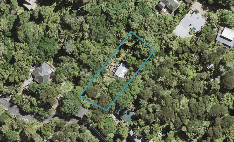 44 Tanekaha Road, Titirangi, Auckland - Carousel 1