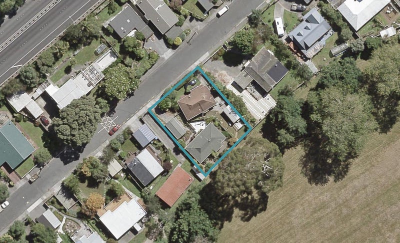 1/25 Norfolk Street, Belmont, Lower Hutt - Carousel 1