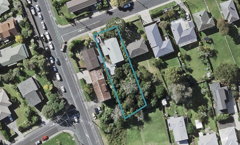 1 Alamein Avenue, Belmont, Auckland - Carousel 1