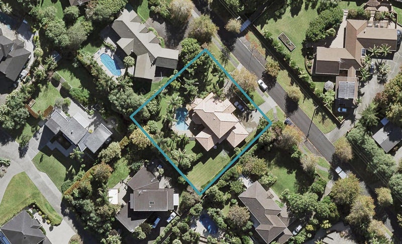 25 Isobel Road, Greenhithe, Auckland - Carousel 1