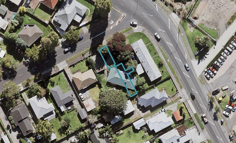 2/4 Mead Street, Avondale, Auckland - Carousel 1