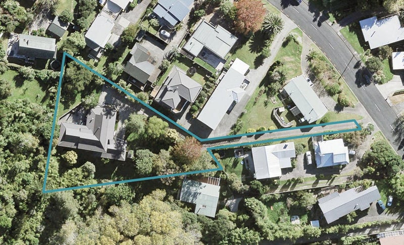 17 Marina Road, Torbay, Auckland - Carousel 1