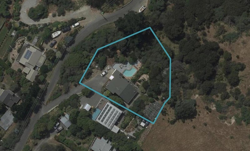 46 Andersons Road, Charteris Bay, Lyttelton - Carousel 1