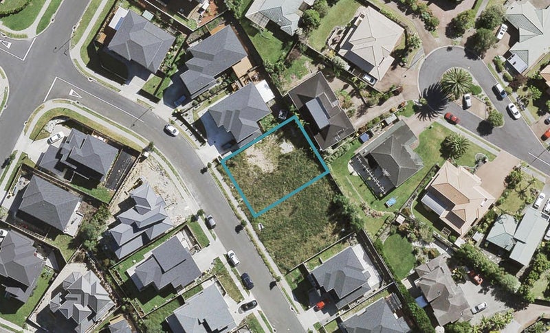 8 San Prospero Crescent, Henderson, Auckland - Carousel 1