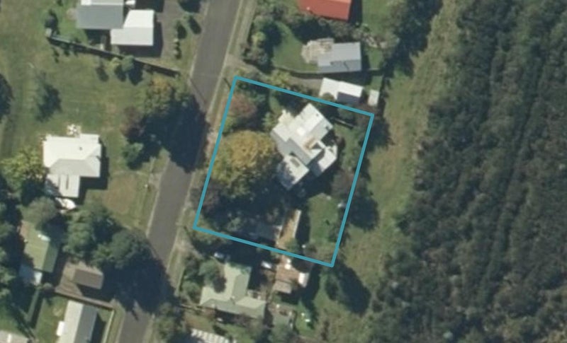 57 Te Herekiekie Street, Tūrangi - Carousel 1