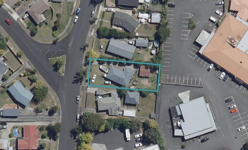 10 Caernarvon Street, Dinsdale, Hamilton - Carousel 1