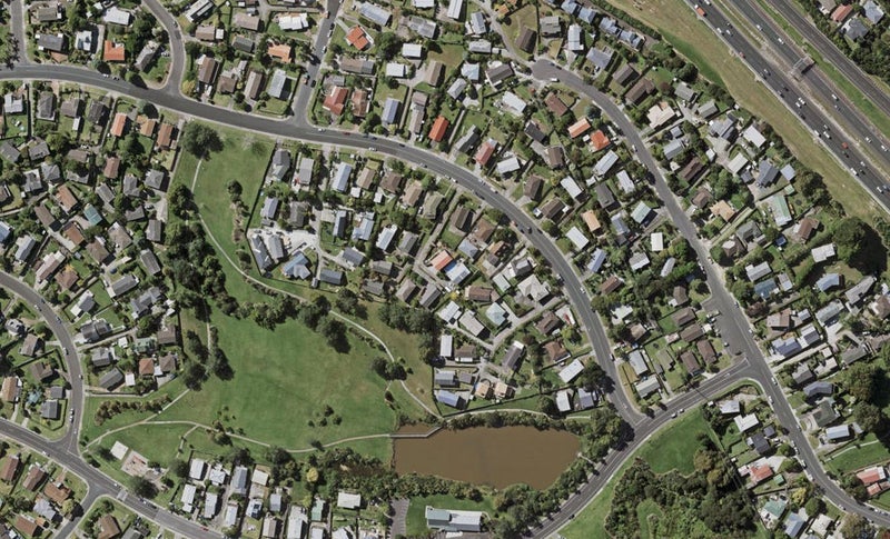 2/93 Athena Drive, Totara Vale, Auckland - Carousel 1