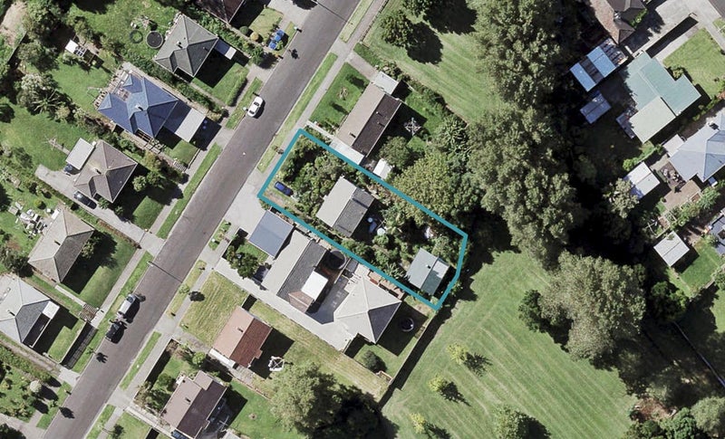 36 Paddington Street, Glen Innes, Auckland - Carousel 1