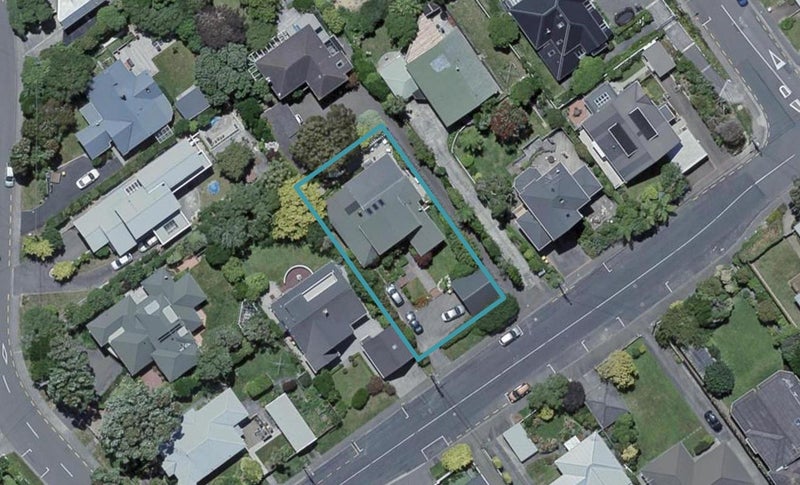 42 Everest Street, Khandallah, Wellington - Carousel 1