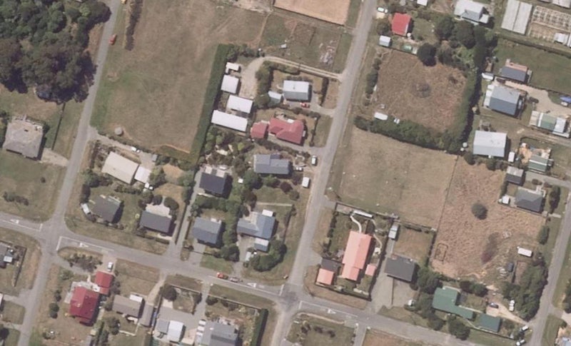 20 Chambers Street, Kakanui - Carousel 1