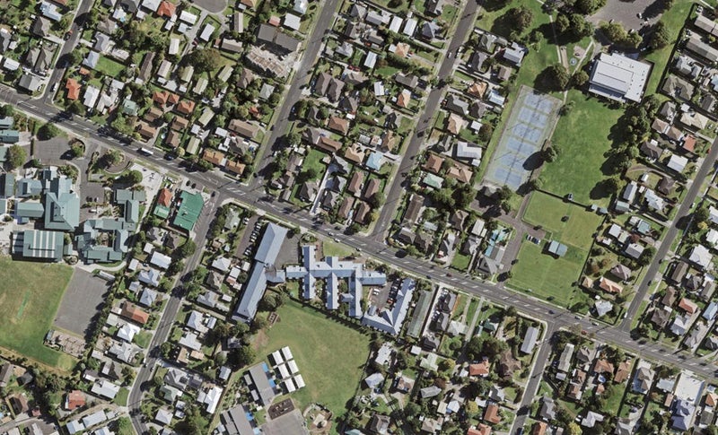 43 Russell Road, Manurewa, Auckland - Carousel 1