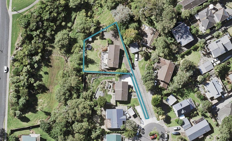76 Robbies Road, Shelly Park, Auckland - Carousel 1