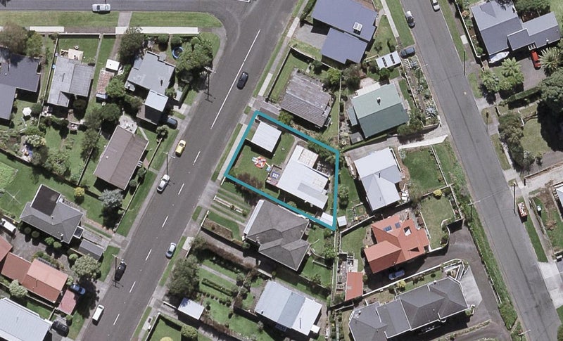 35 South Road, Blagdon, New Plymouth - Carousel 1