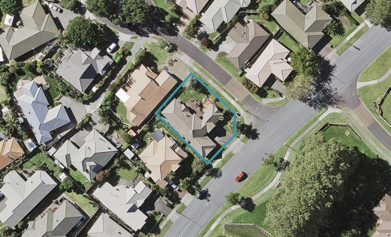 2 Braystones Place, Northpark, Auckland - Carousel 1