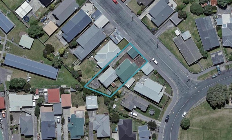 3 Liverpool Street, Miramar, Wellington - Carousel 1