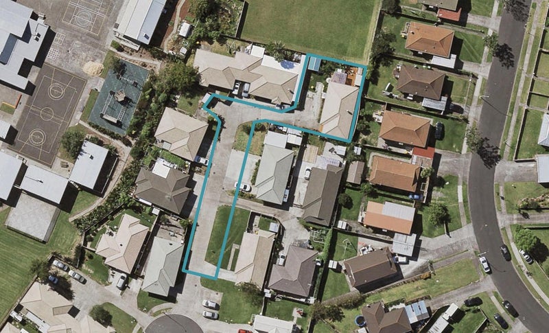 27 Serenity Place, Otara, Auckland - Carousel 1