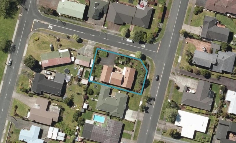 4 Richmond Street, Kamo, Whangarei - Carousel 1