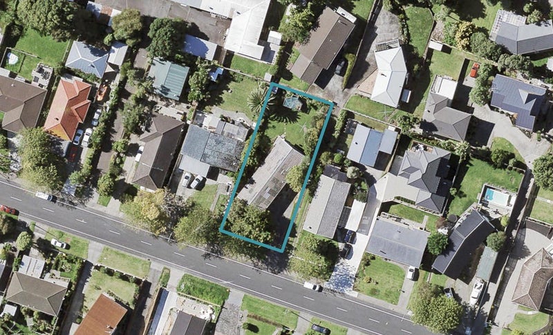 27 Rodney Street, Howick, Auckland - Carousel 1