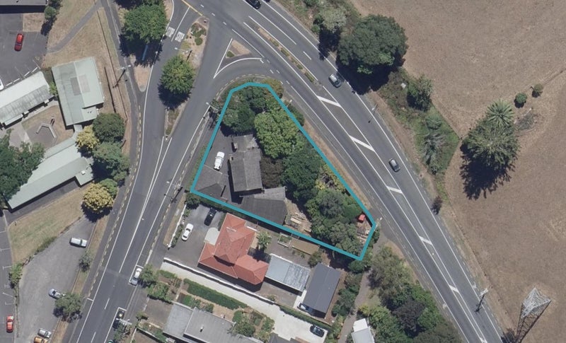 220 Hillcrest Road, Hillcrest, Hamilton - Carousel 1