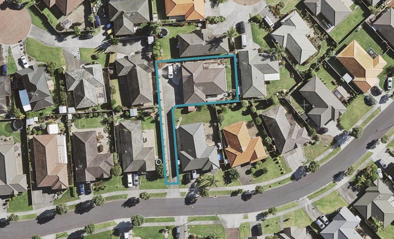 27 Blackwood Drive, Wattle Downs, Auckland - Carousel 1