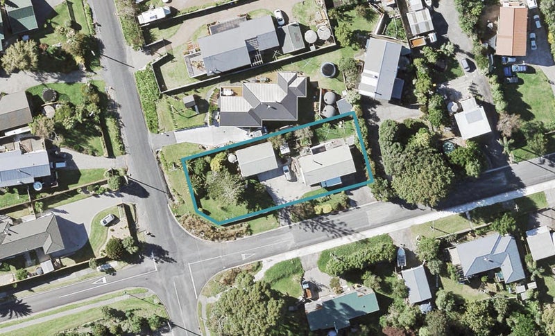 2 Third View Avenue, Beachlands, Auckland - Carousel 1