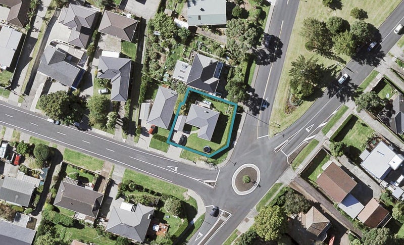 153 Cook Street, Howick, Auckland - Carousel 1