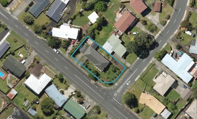 18 Te Puia Street, Kamo, Whangarei - Carousel 1