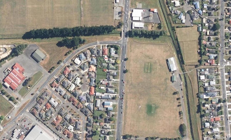 2/33 Fitzherbert Road, Wainuiomata, Lower Hutt - Carousel 1