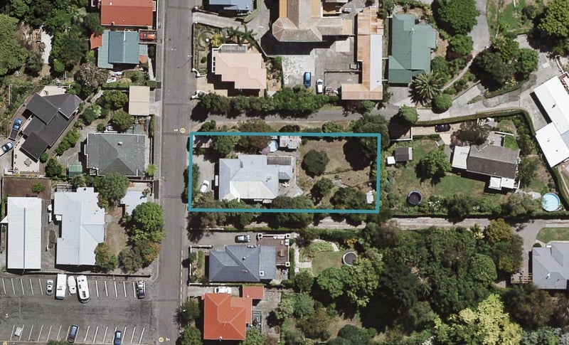 111 Chaucer Road North, Hospital Hill, Napier - Carousel 1