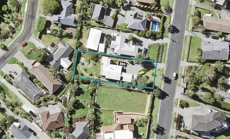 108 Litten Road, Cockle Bay, Auckland - Carousel 1