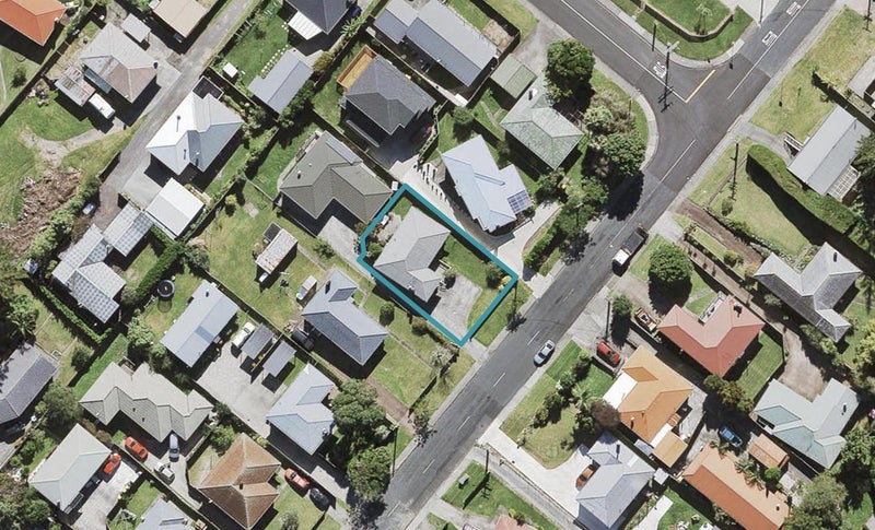 57 Farquhar Road, Glendene, Auckland - Carousel 1