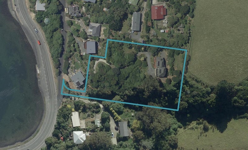 542 Portobello Road, Macandrew Bay, Dunedin - Carousel 1