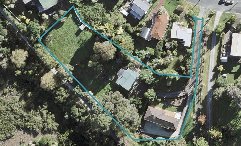 1/38C Moffat Road, Red Beach, Whangaparāoa - Carousel 1