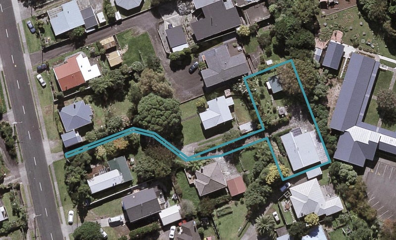 27D Lorna Street, Lynmouth, New Plymouth - Carousel 1