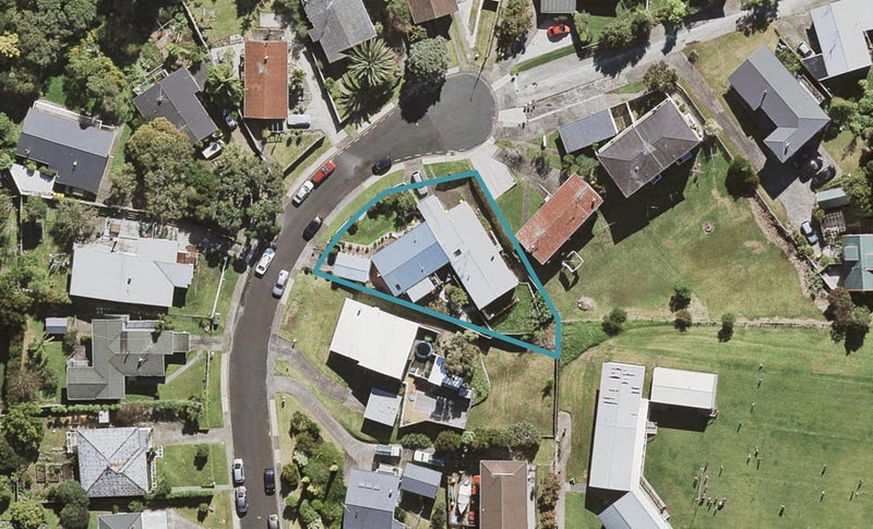 1/17 Nutsey Avenue, Northcote, Auckland - Carousel 1