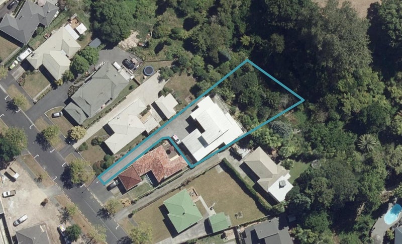 24A McNicol Street, Fairfield, Hamilton - Carousel 1