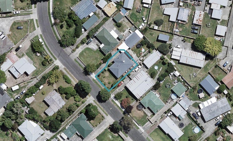8 Wordsworth Crescent, Maraenui, Napier - Carousel 1